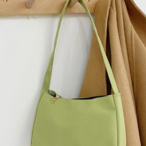 New Baguette cute lime green handbag - Picture 3 of 3